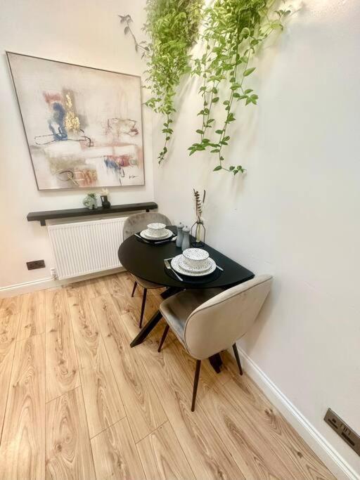 Cosy Stylish Studio Apartment Trowbridge Exterior foto